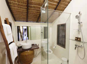 Wareerak Hot Spring & Wellness