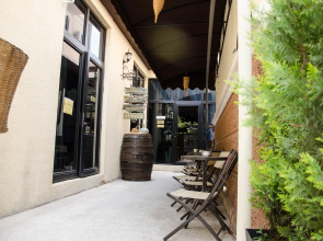 Imperial House Hotel