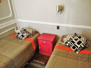 Santiago Backpackers