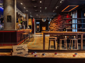 Отель Pentahotel Reading