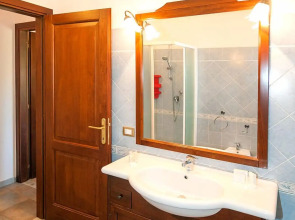 Albergo Residenziale Li Troni