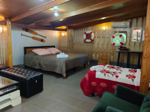 Kaengkrachan Boathouse Paradise Resort