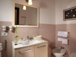 Roma Central Guest House