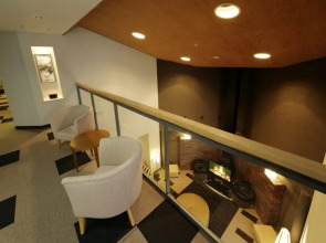 The Ridge Hotel & Apartments