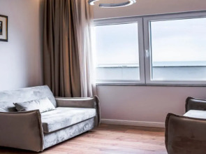 River Studios & Apartments