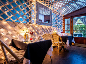 Beverly Hills Plaza Hotel & Spa