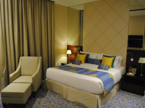 Raviz Center Point Hotel