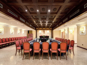 Отель Grand Hotel Villa Politi