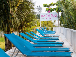 Foxoso La Beach Resort & Spa