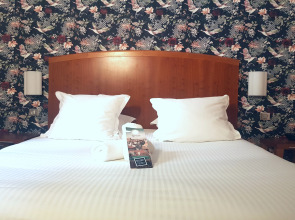 Grand Hôtel Dauphiné Toulon, Boutique Hôtel & Suites