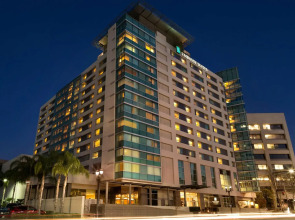 Embassy Suites Los Angeles - Glendale