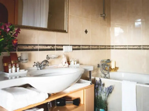 Подол Плаза