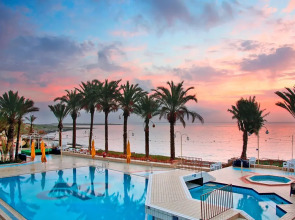 QAWRA Palace Resort & SPA