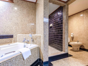 Centara Riverside Hotel Chiang Mai