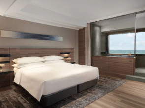 Отель Nanki-Shirahama Marriott