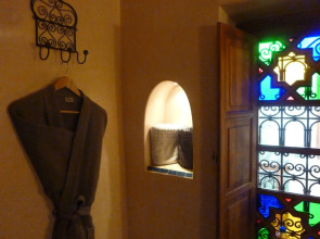 Riad Les Trois Palmiers El Bacha