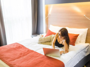 Best Western Plus Lakeside Hotel