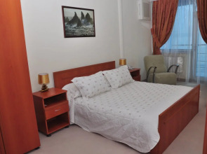 Отель «Яхт-клуб»