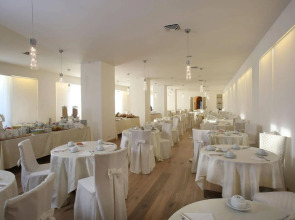 Excelsior Palace Hotel