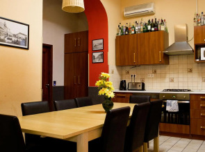 Corvin Point Rooms and Apartments