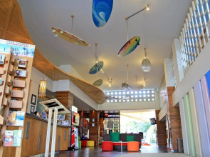 Bliss Surfer Hotel Legian