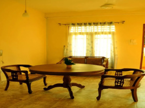 Airport Green View Resort