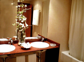 Отель RH Sorolla Centro