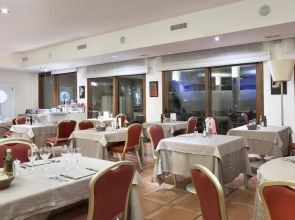 Отель Santa Gilla