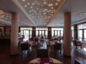 Elementa Boutique Hotel