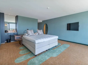 Отель Van der Valk Schiphol A4