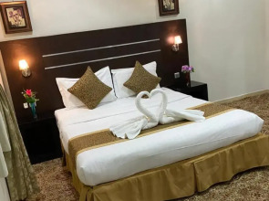 Rest Night Serviced Apartments - AL Nafal