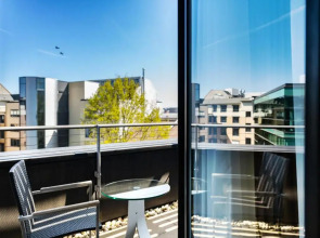 Plaza Hotel & Living Frankfurt