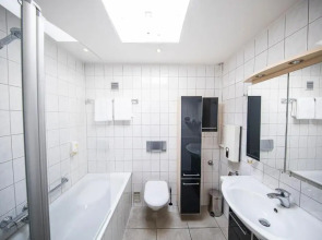 Dom Hotel Am Römerbrunnen