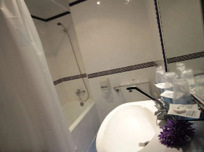 Moon Dreams Mediterraneo