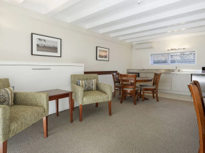 The Parnell Hotel & Conference Centre