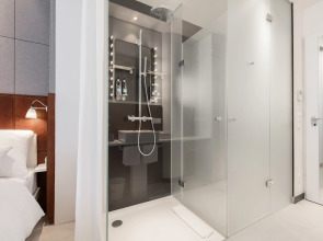 Ruby Lilly Hotel Munich