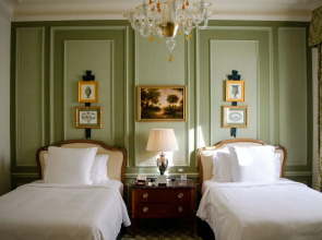 Отель Four Seasons Hotel Firenze