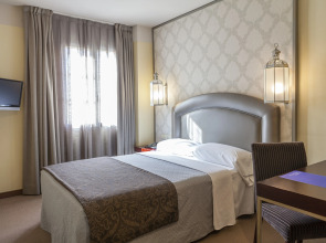 Hotel Macià Alfaros