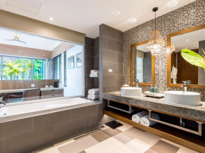 Outrigger Khao Lak Beach Resort