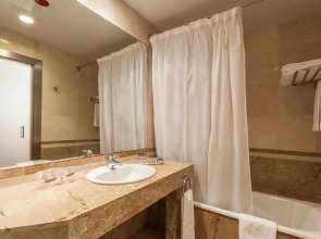 Catalonia Excelsior Hotel