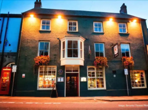 Old Kings Arms Hotel