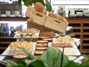 The Rise Aron Business Hotel Merter