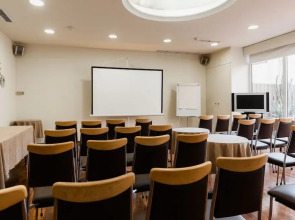 Acropolis Select Hotel