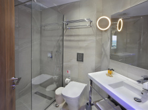 Okeanos Beach Boutique Hotel