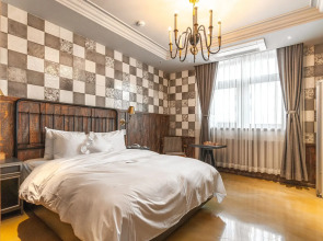 February Hotel The Signature Dongseongro