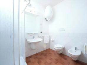 Residence with pool in Campulongu