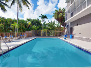 Motel 6 Cutler Bay, FL