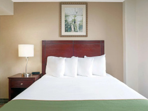 Hawthorn Extended Stay by Wyndham Richardson