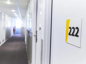 Premiere Classe Paris Ouest - Pont De Suresnes