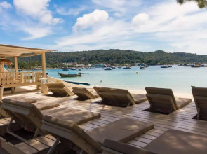 Mama Beach Residence